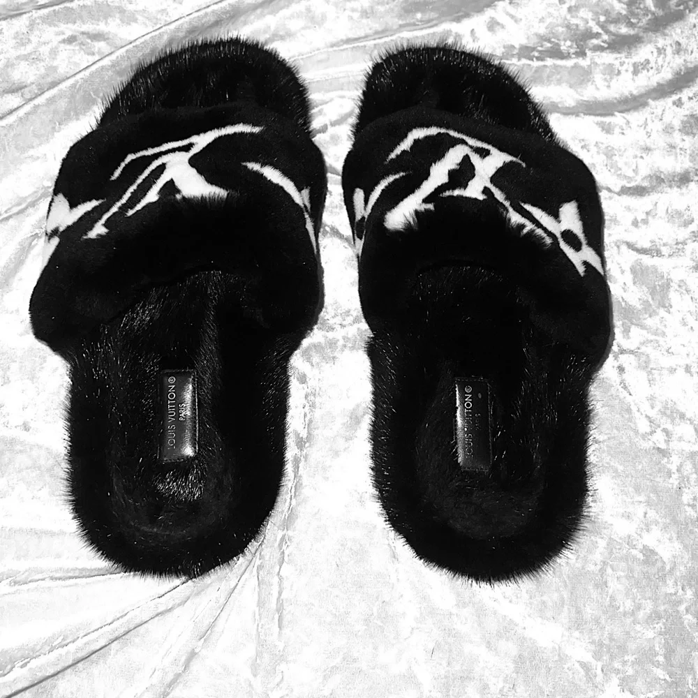 Louis Vuitton Mink Pool Pillow Comfort Mule black - Picture 7 of 9